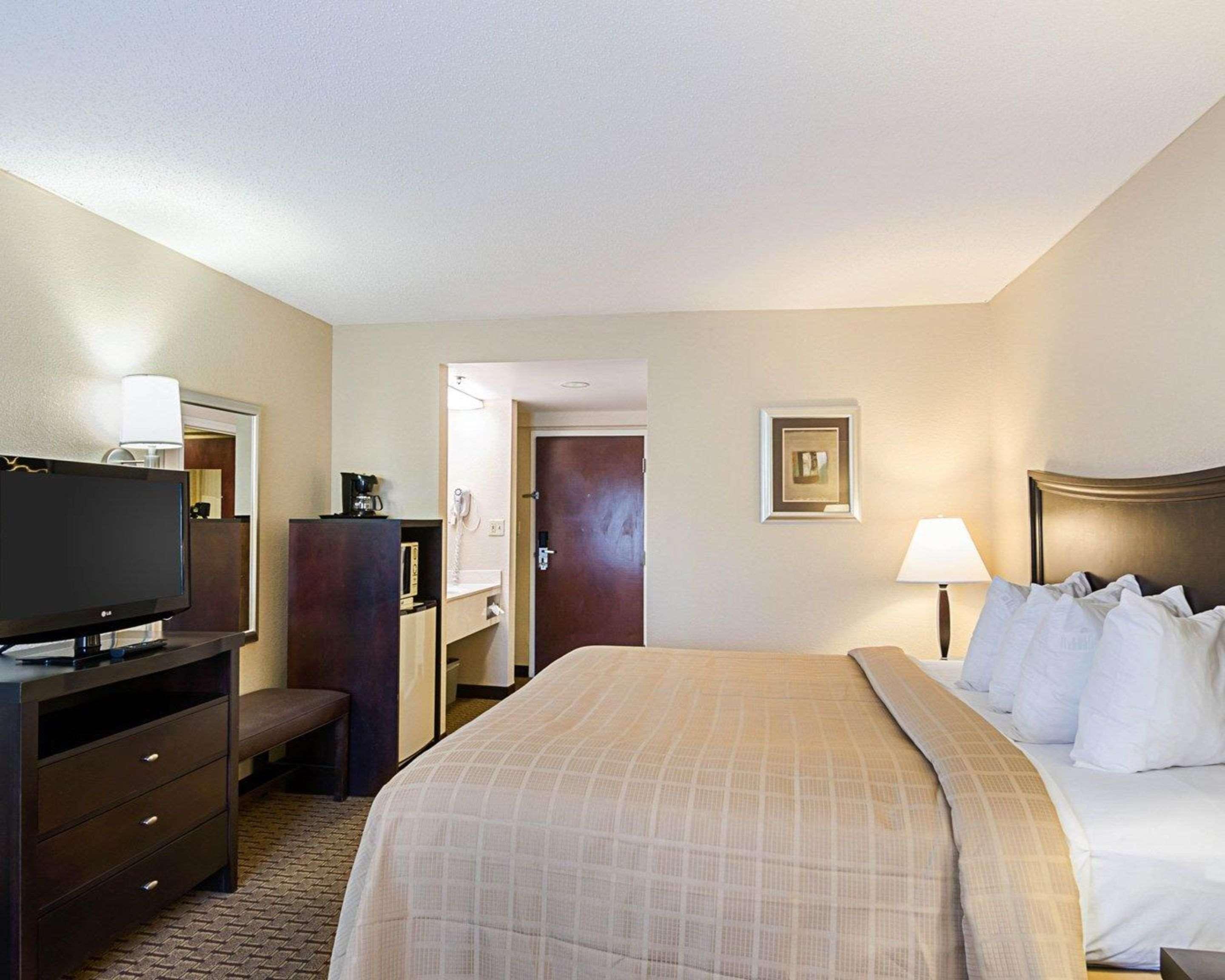 Quality Inn Troutville - Roanoke North Eksteriør bilde