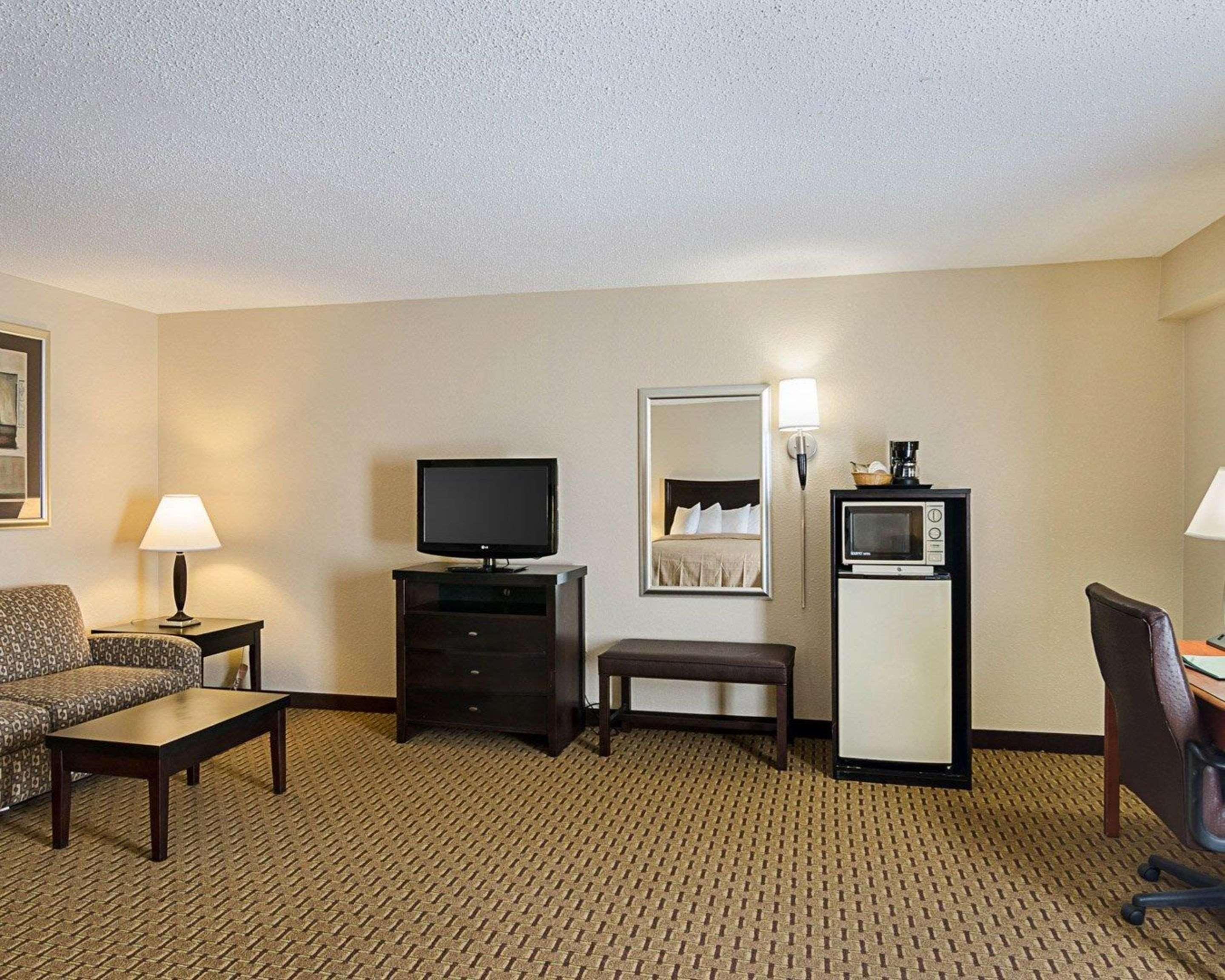 Quality Inn Troutville - Roanoke North Eksteriør bilde