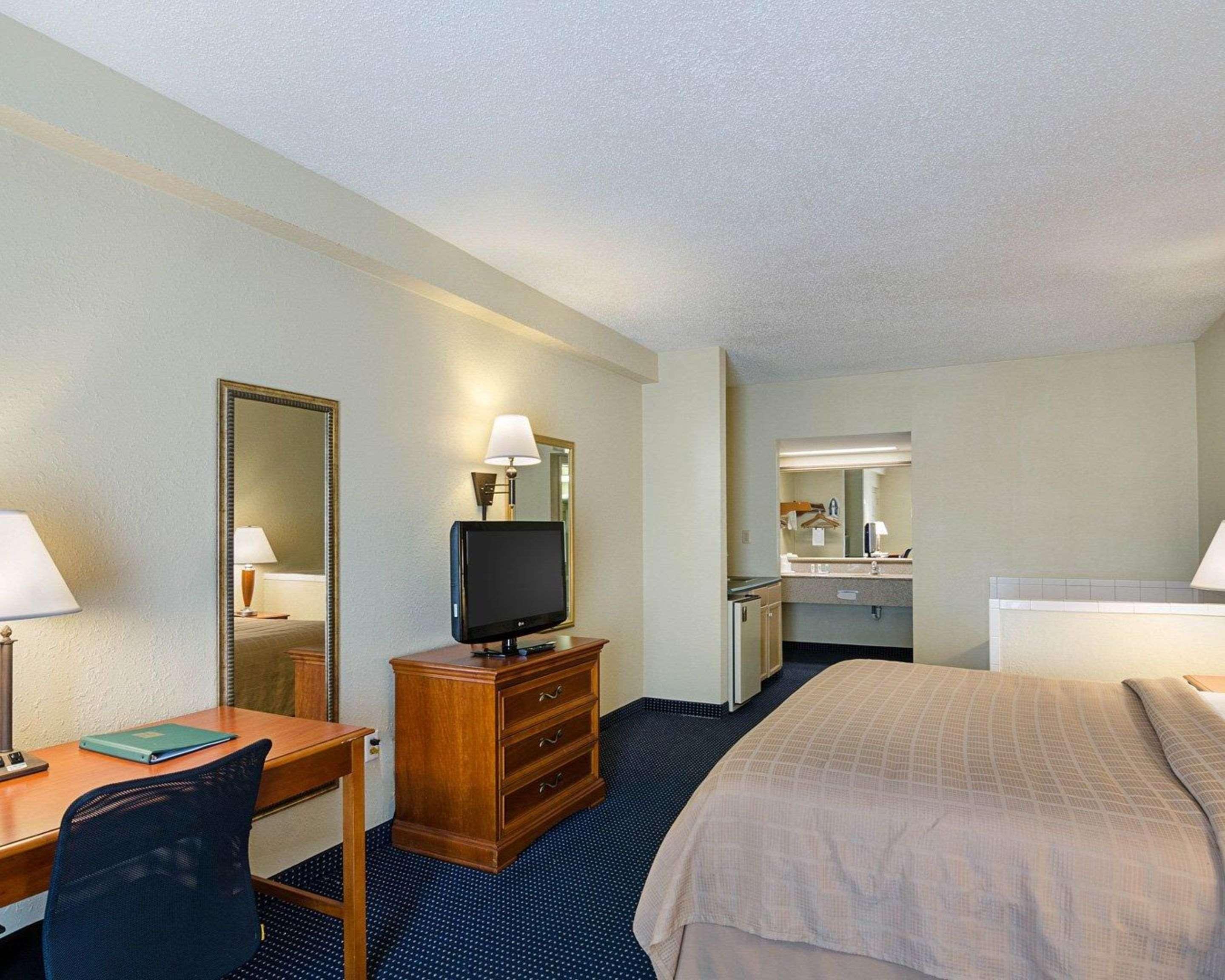 Quality Inn Troutville - Roanoke North Eksteriør bilde