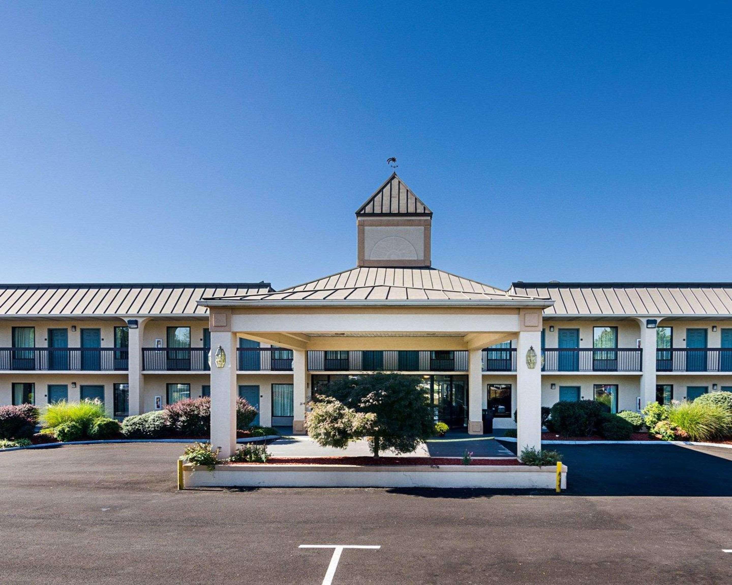 Quality Inn Troutville - Roanoke North Eksteriør bilde