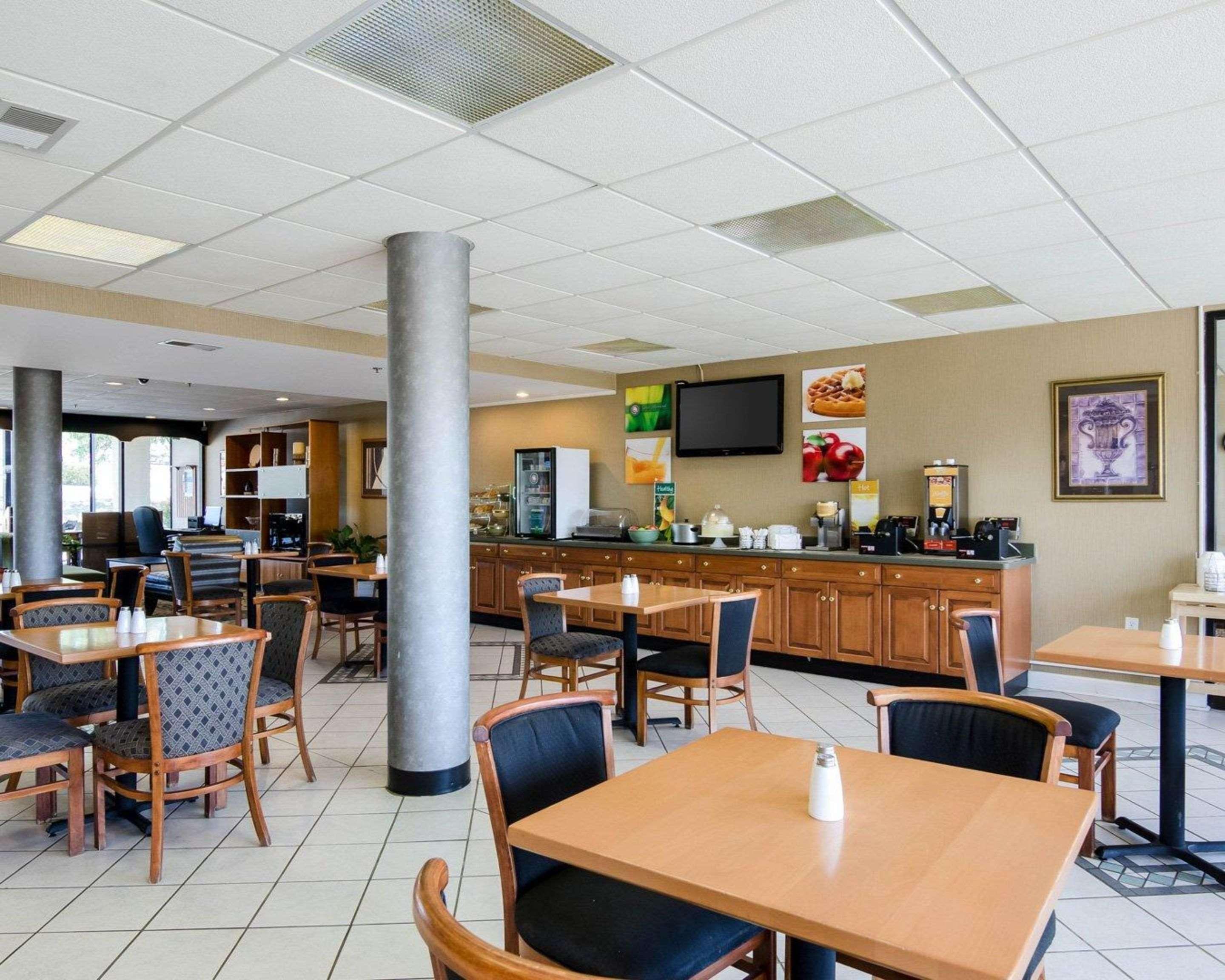 Quality Inn Troutville - Roanoke North Eksteriør bilde