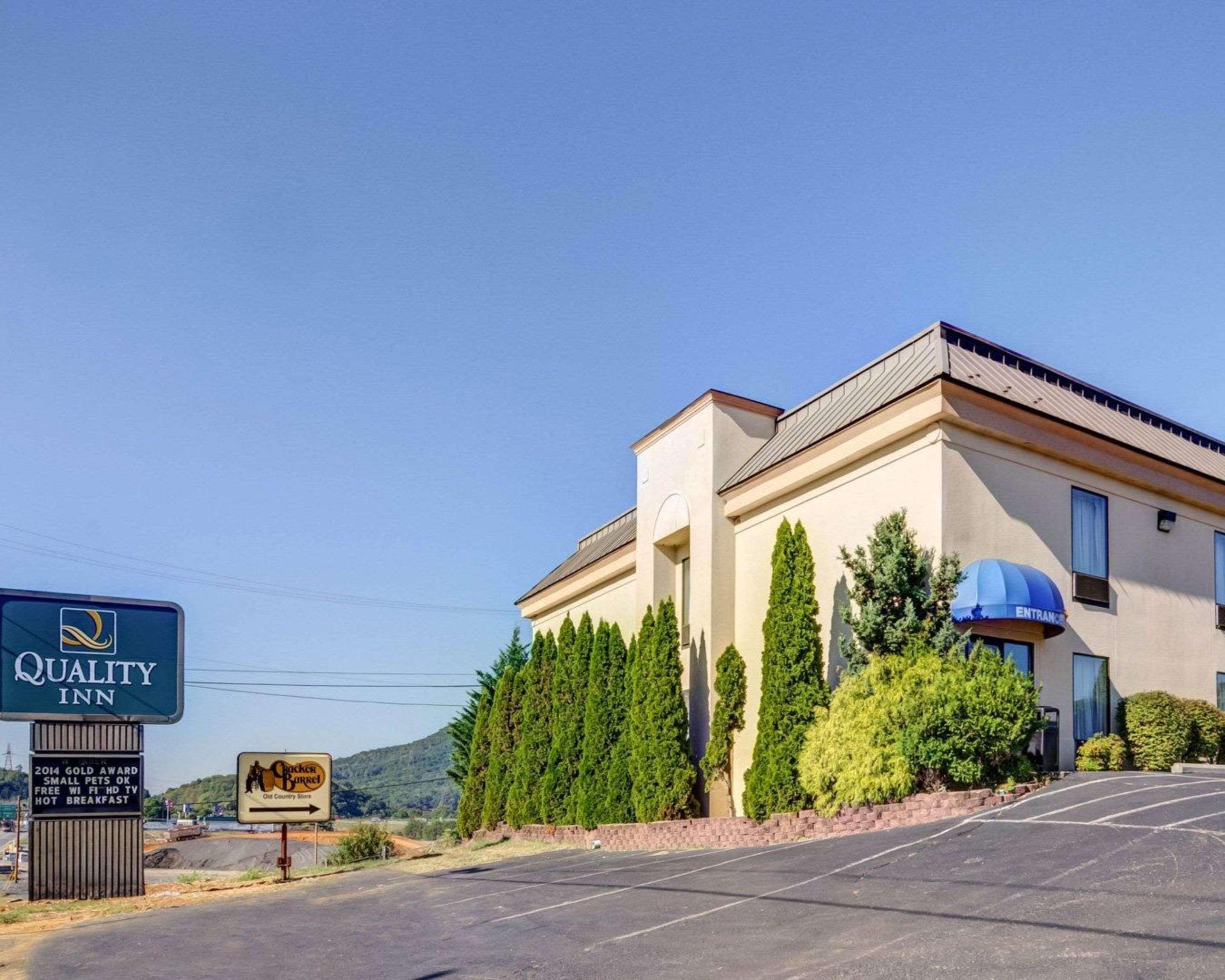 Quality Inn Troutville - Roanoke North Eksteriør bilde