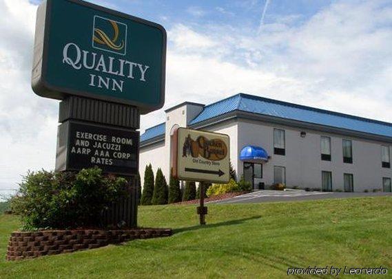 Quality Inn Troutville - Roanoke North Eksteriør bilde