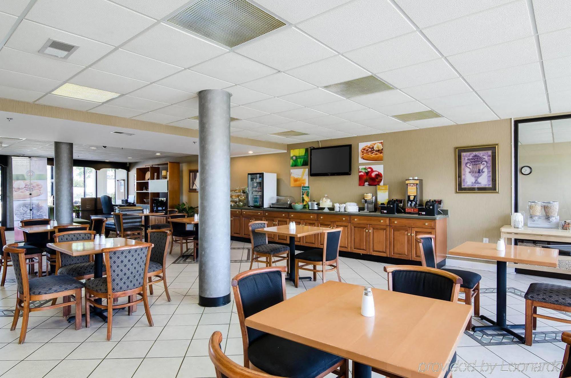 Quality Inn Troutville - Roanoke North Eksteriør bilde